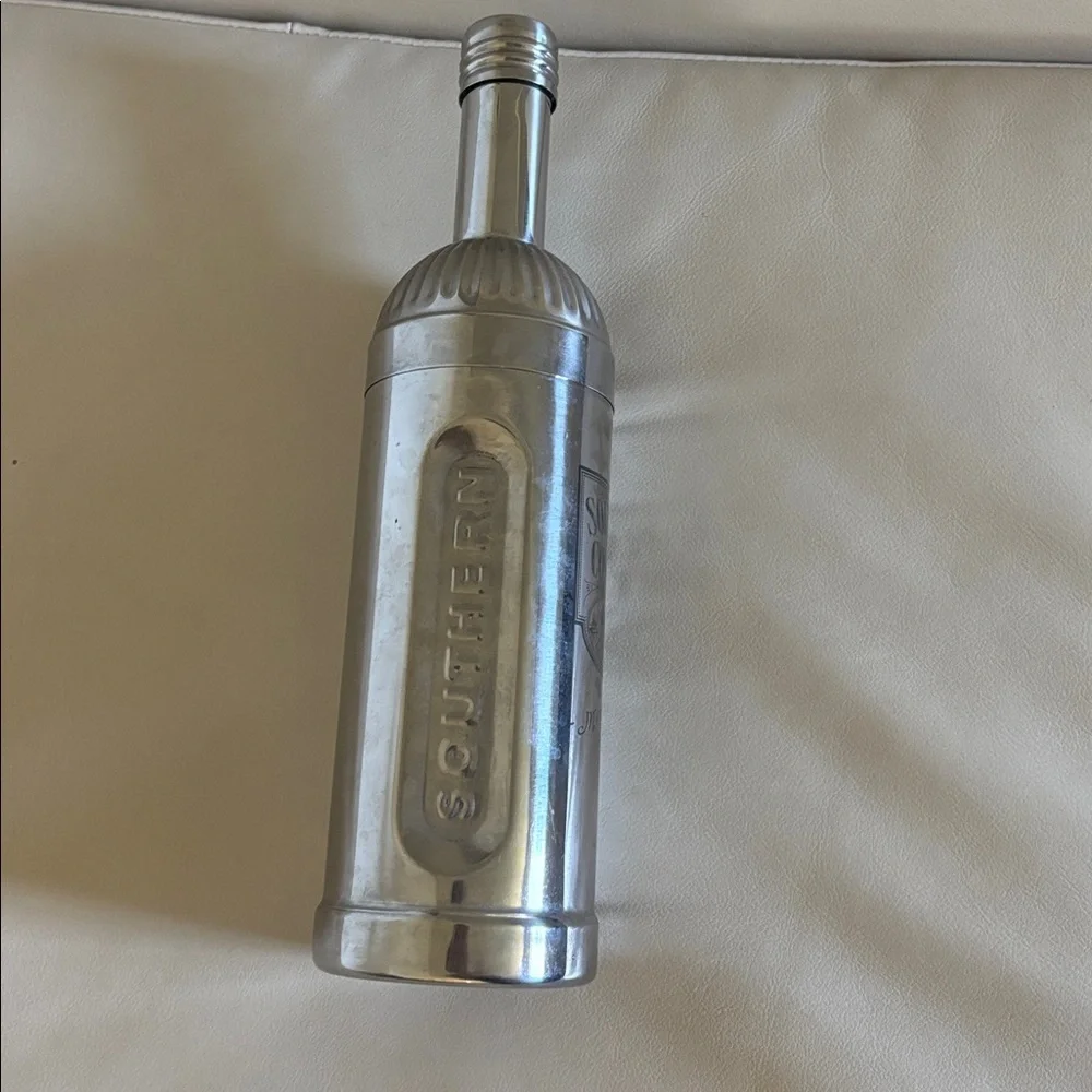Southern Comfort Silver Tin Cocktail Shaker
